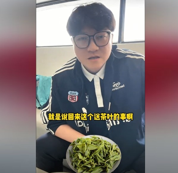 趙鵬：不太清楚賈秀全要球員買(mǎi)茶葉的段子，但這在現(xiàn)實(shí)中也正常