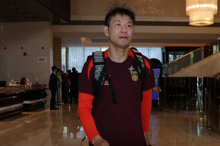 媒體人：如果李源一沒傷沒病，他落選名單在邏輯上講不出合理性