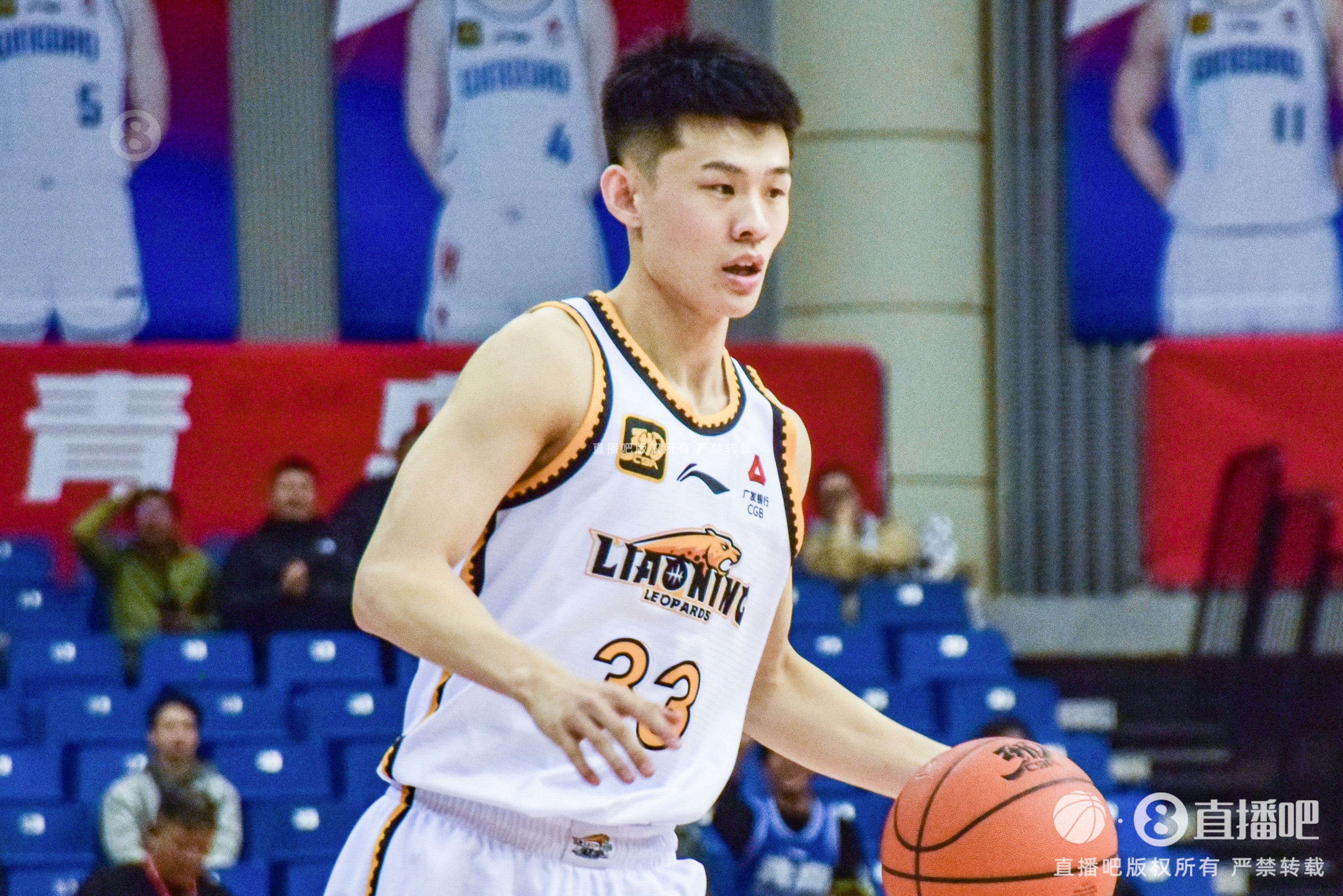 太準(zhǔn)了！王嵐嵚半場4記三分球拿下12分2板2助1斷