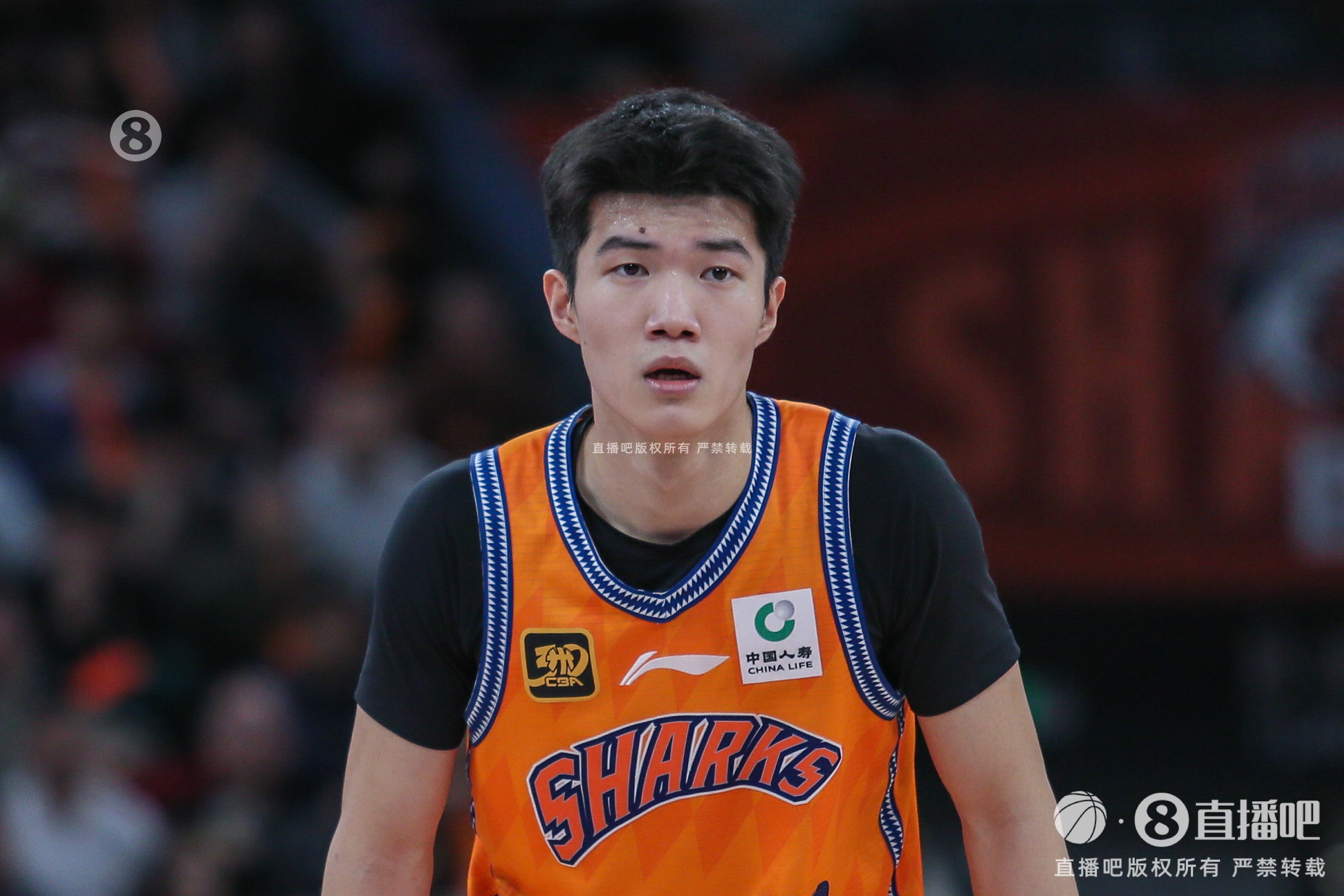 率先發(fā)力！偰李永煒首節(jié)5中4拿到11分 三分4中3