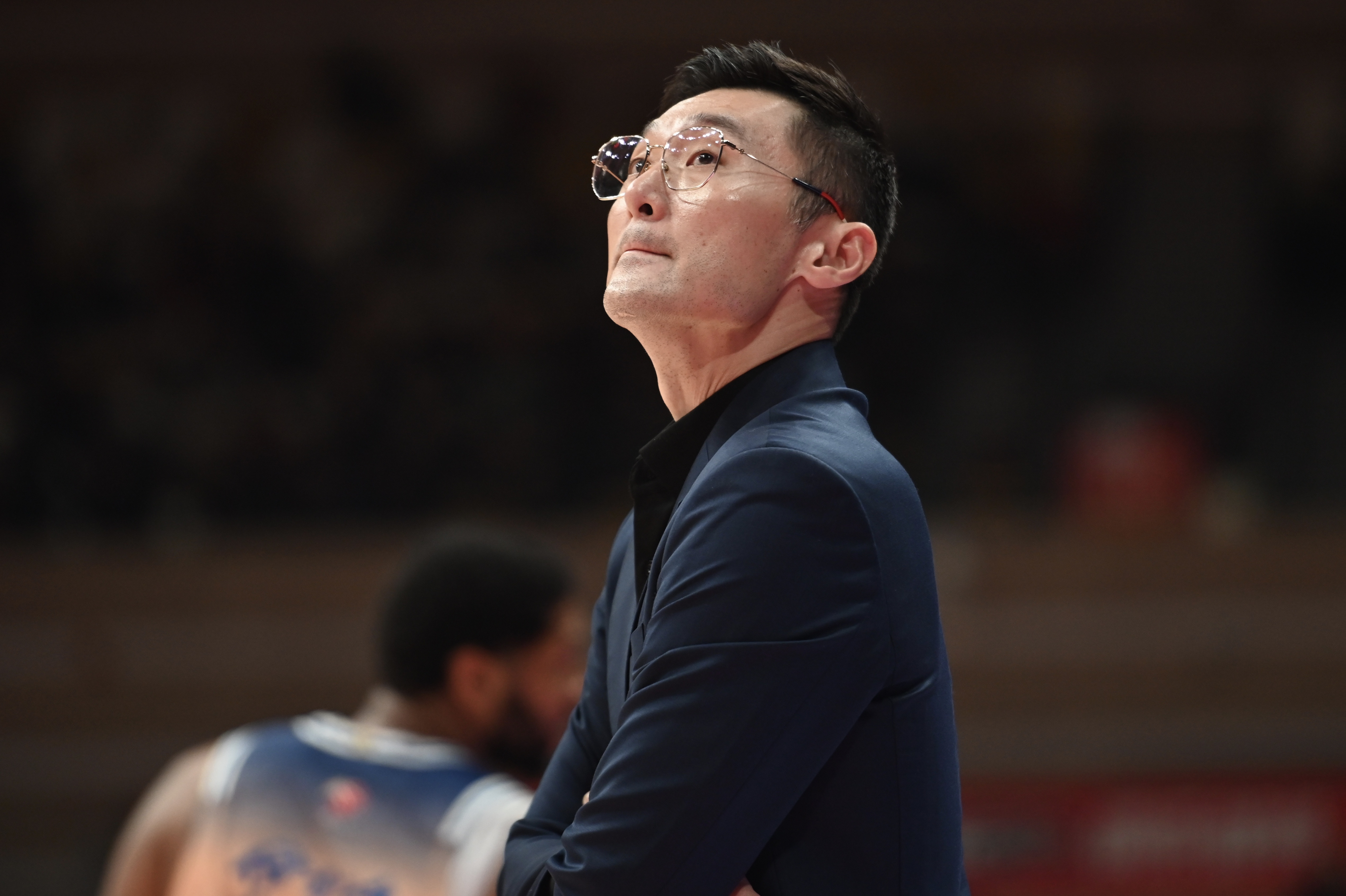 劉煒：贏15個籃板不容易 愿兩隊都遠(yuǎn)離傷病 回上海比賽不論勝負(fù)