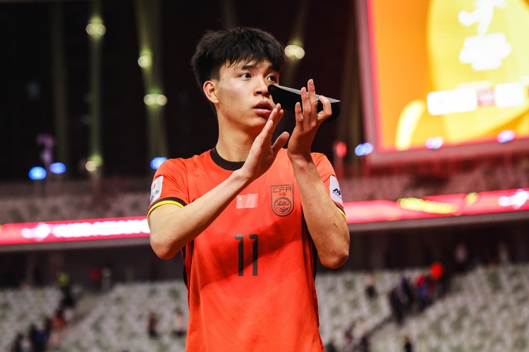 期待首秀！18歲王鈺棟入選中澳戰(zhàn)名單&穿11號(hào)，首進(jìn)國(guó)足正賽名單